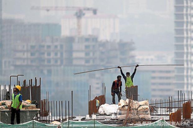 进口材料的大量使用可能是房产价格不下降的原因之一