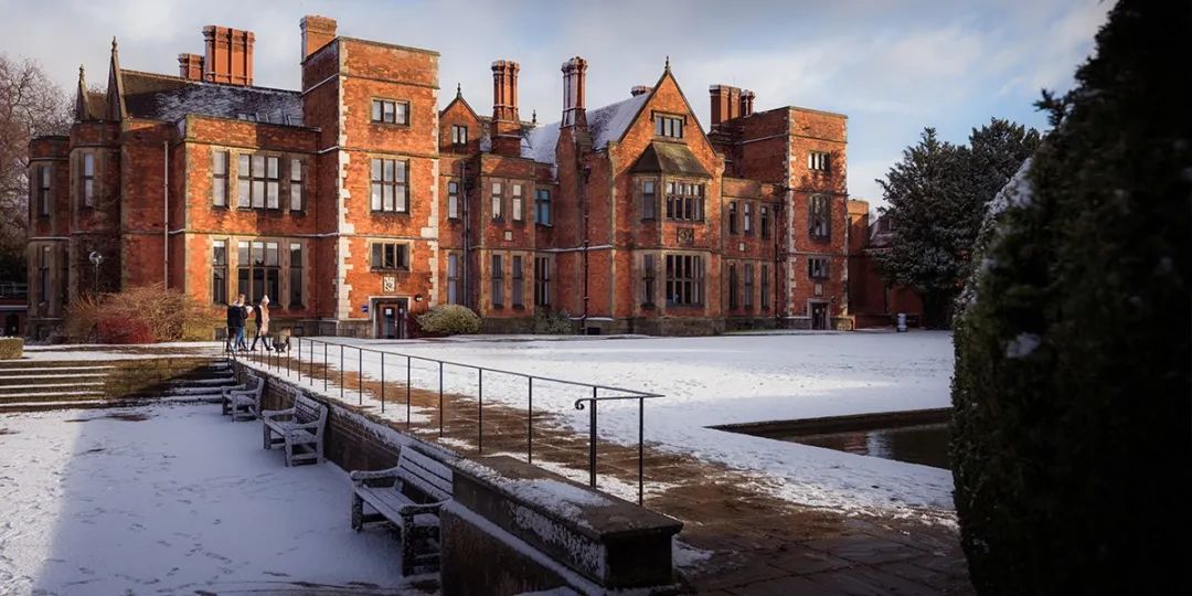 实名羡慕！英国圣诞假期最长的大学竟是它！？最短的大学仅有2周……